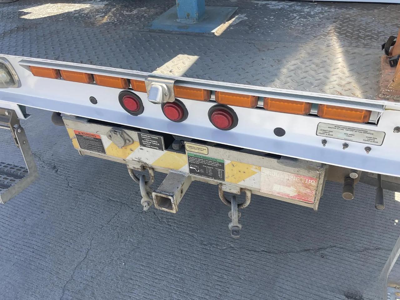 Ford F-550 Regular Cab DRW 4WD 2015