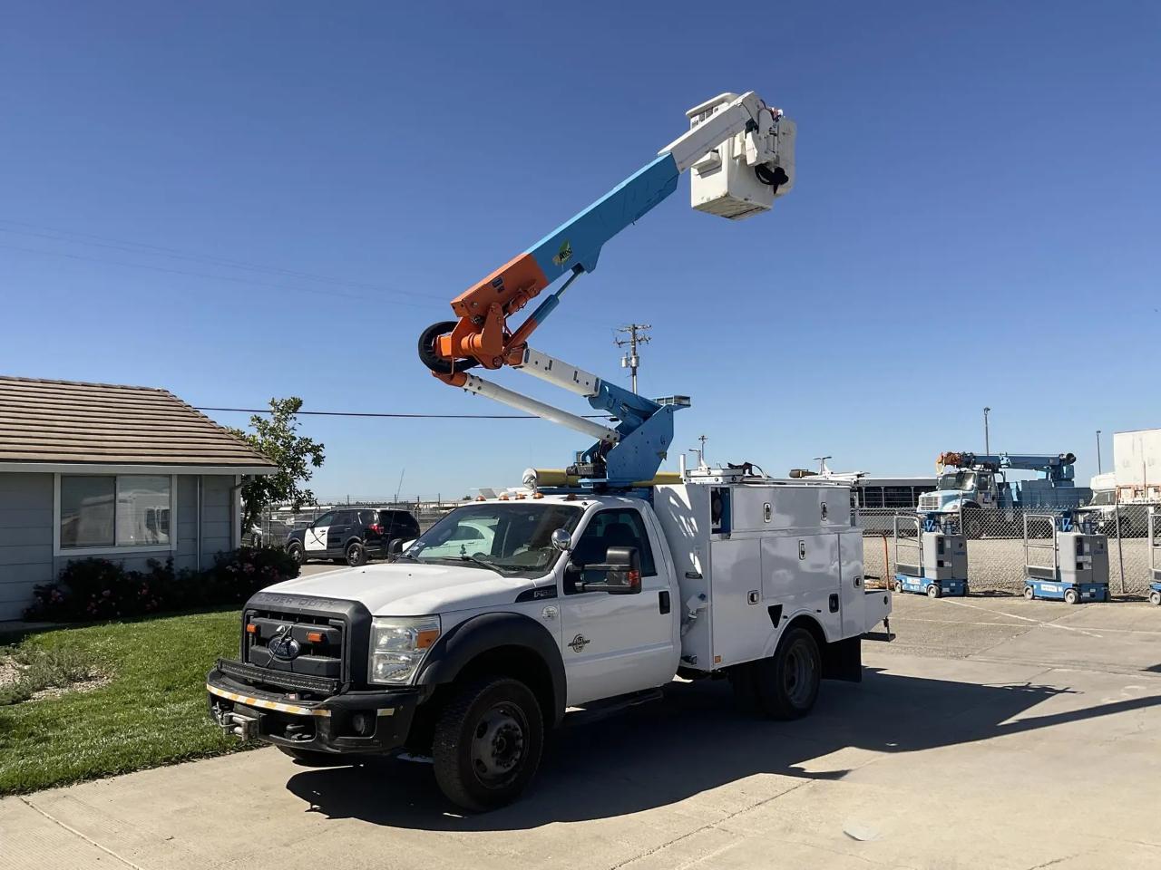 Ford F-550 Regular Cab DRW 4WD 2015
