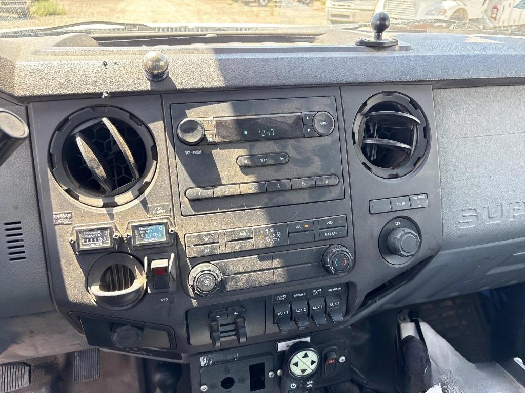 Ford F-550 Regular Cab DRW 4WD 2013