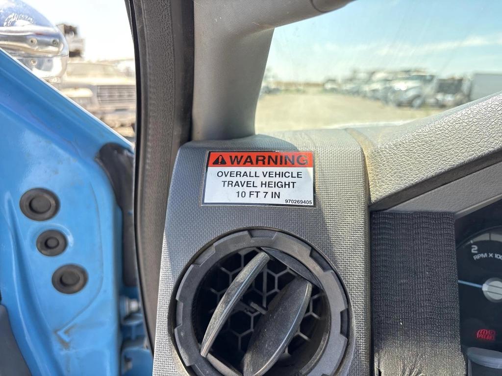 Ford F-550 Regular Cab DRW 4WD 2013