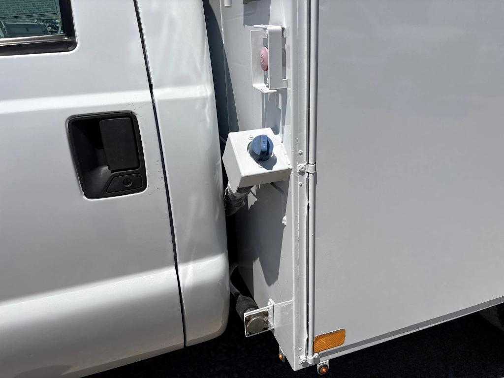 Ford F-550 Regular Cab DRW 4WD 2013