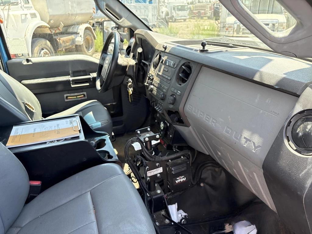 Ford F-550 Regular Cab DRW 4WD 2013