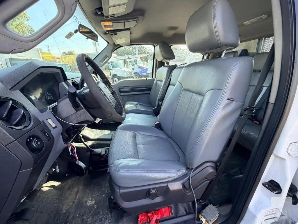 Ford F-350 SD XL Crew Cab Long Bed DRW 4WD 2015
