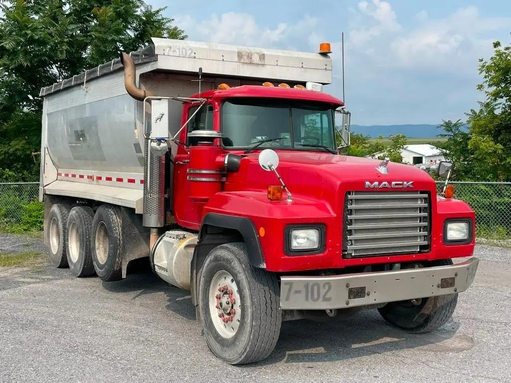 Mack RD600  2000