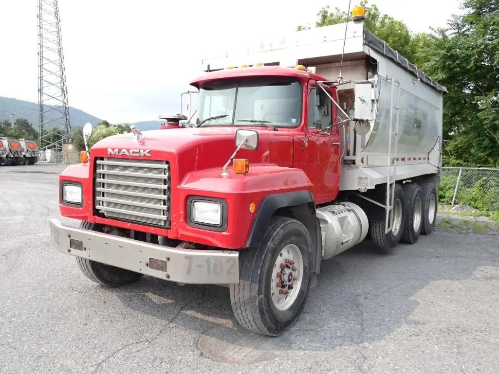 Mack RD600  2000