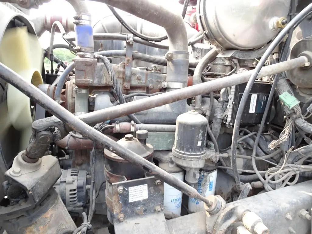 Mack RD600  2000