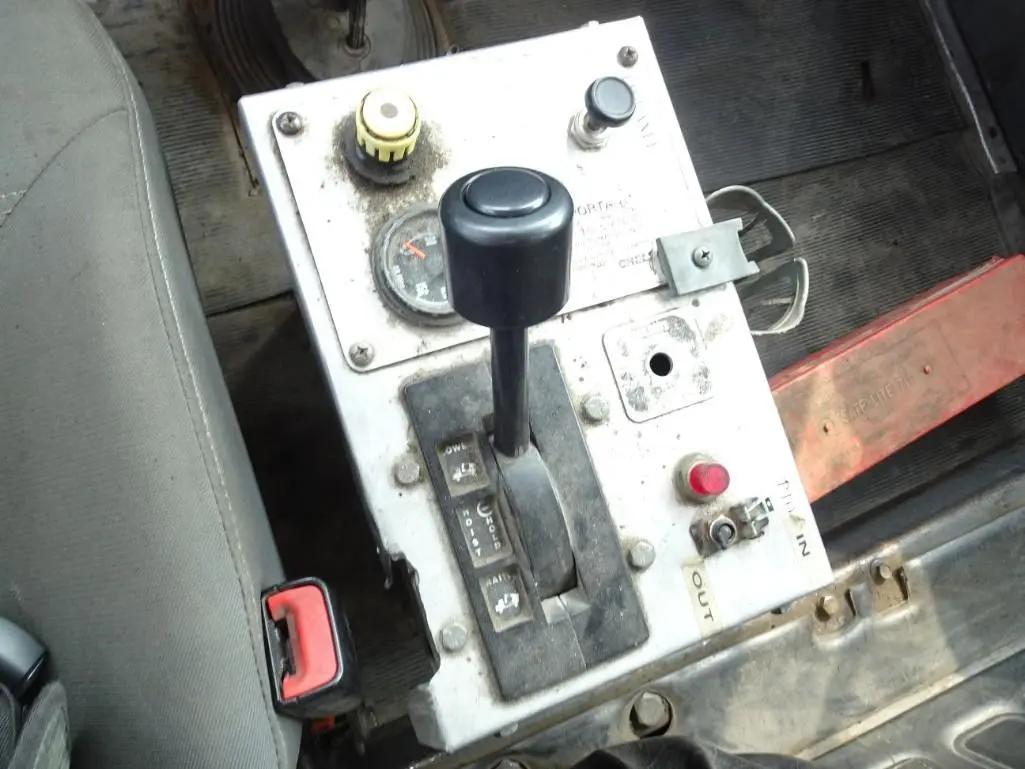Mack RD600  2000