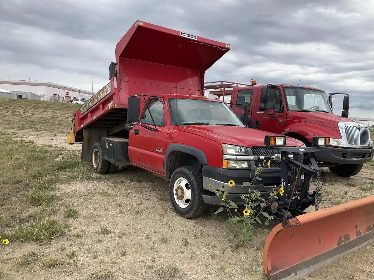 Chevrolet Silverado 3500 4WD 2004