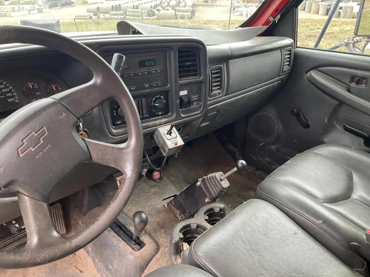 Chevrolet Silverado 3500 4WD 2004