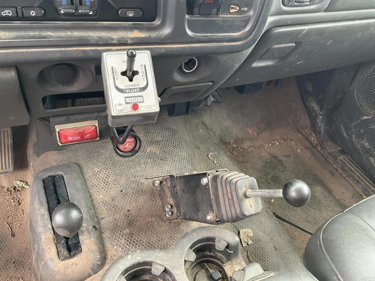 Chevrolet Silverado 3500 4WD 2004