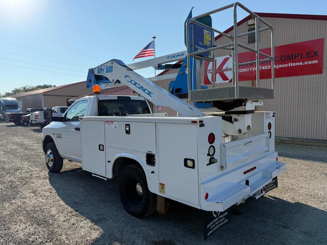 RAM 3500 Regular Cab 4WD SWB DRW 2016