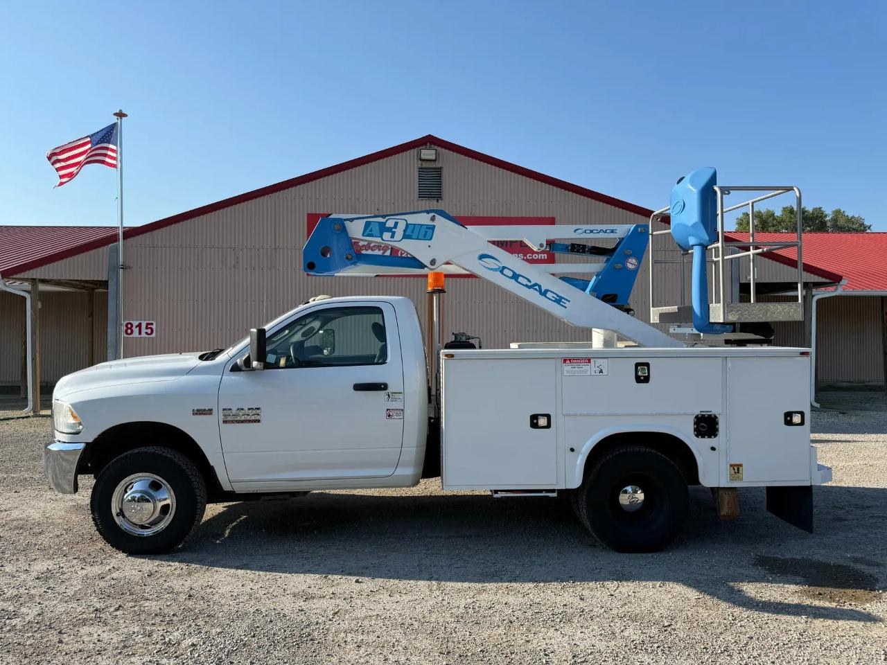 RAM 3500 Regular Cab 4WD SWB DRW 2016