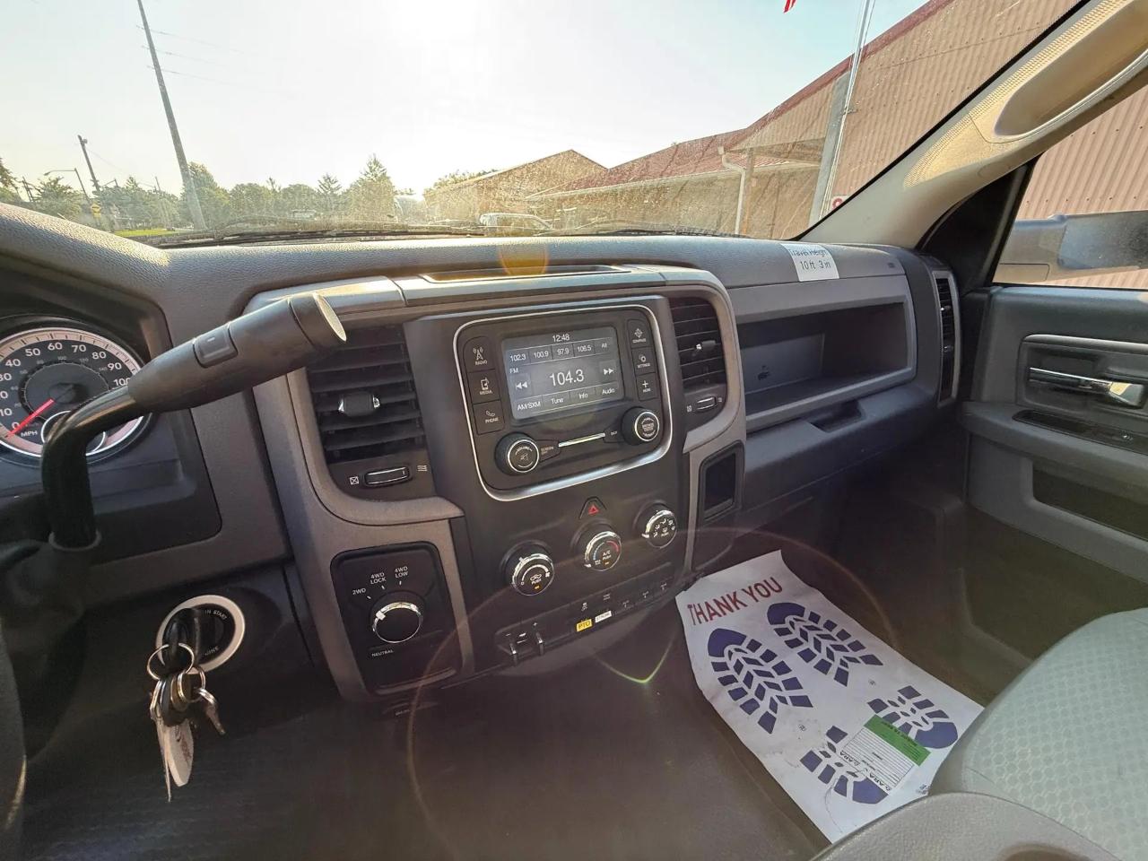 RAM 3500 Regular Cab 4WD SWB DRW 2016