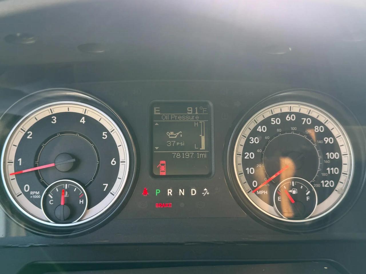 RAM 3500 Regular Cab 4WD SWB DRW 2016