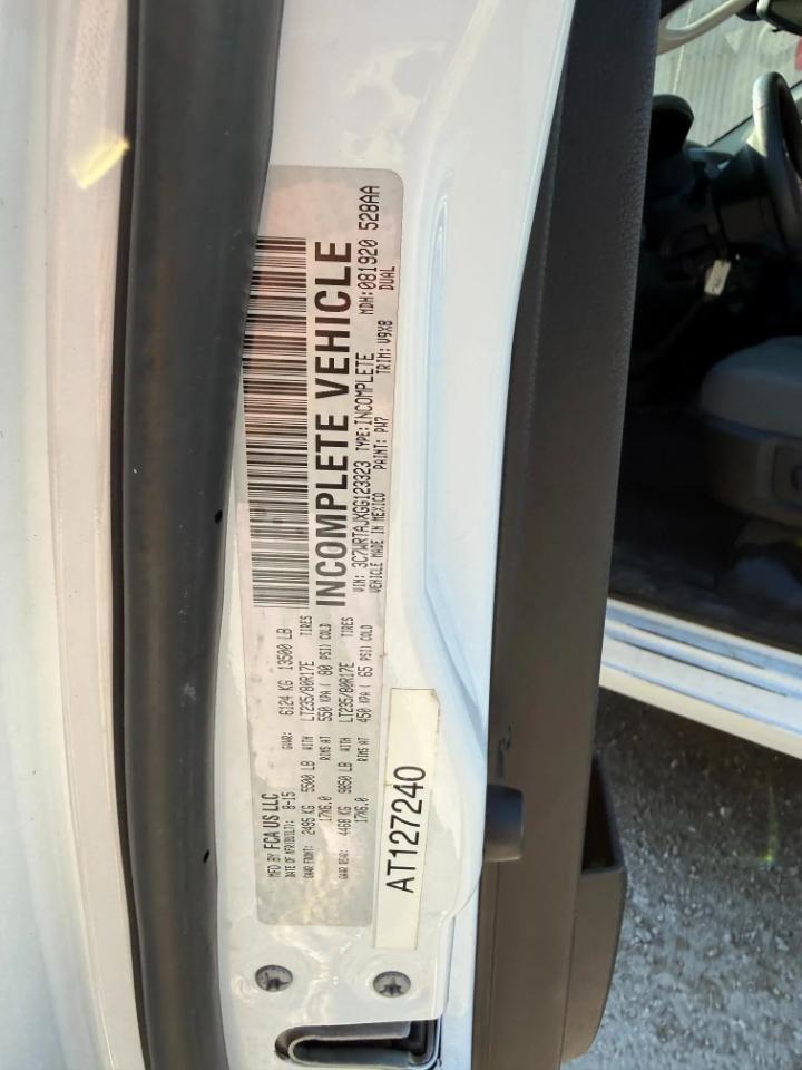 RAM 3500 Regular Cab 4WD SWB DRW 2016