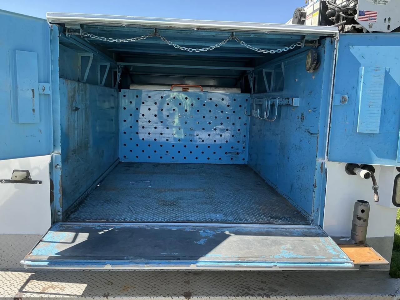 Ford F-550 Regular Cab DRW 4WD 2013