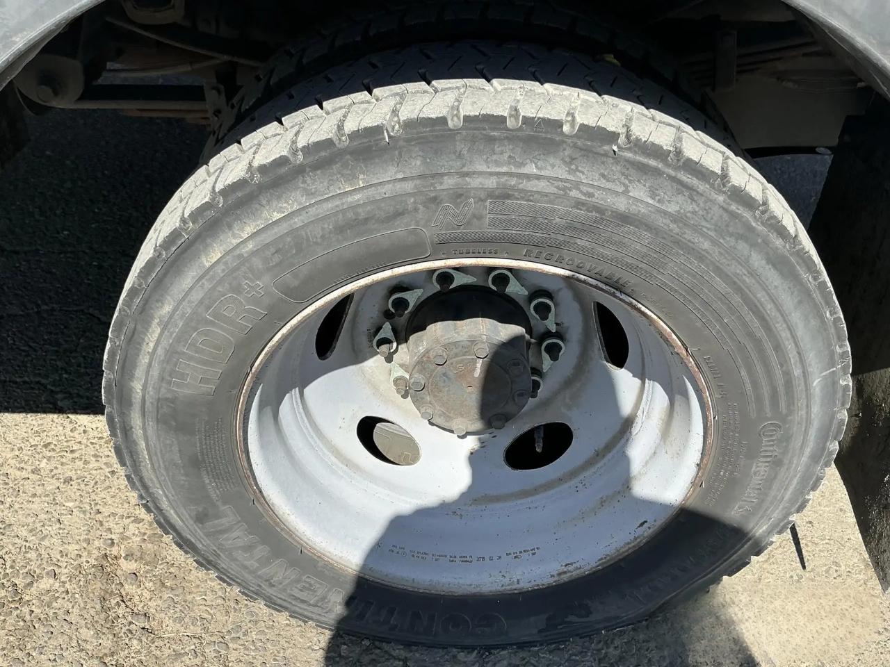 Ford F-550 Regular Cab DRW 4WD 2013