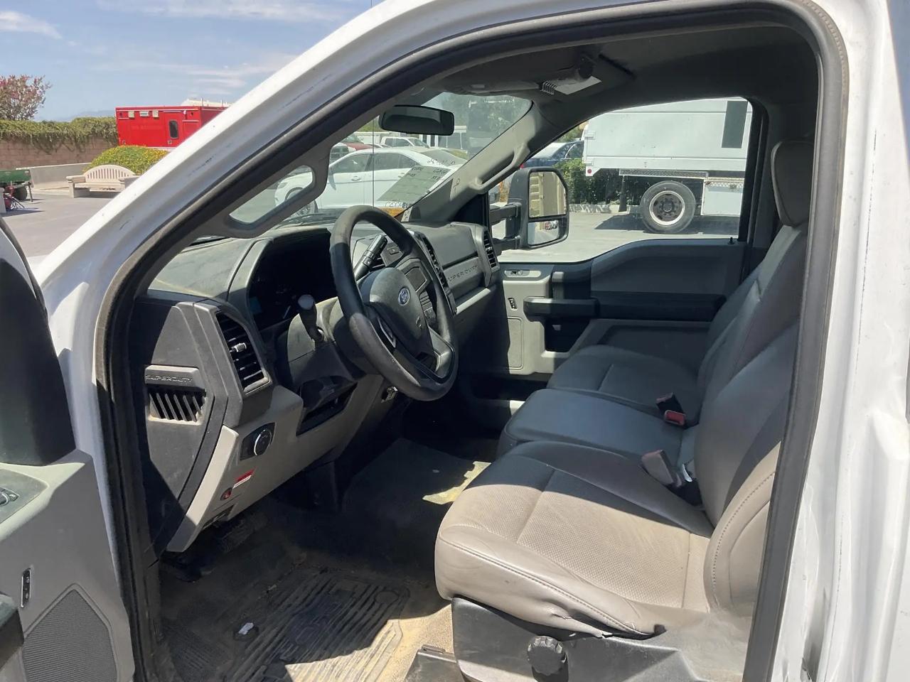 Ford F-350 SD XLT DRW 2WD 2019