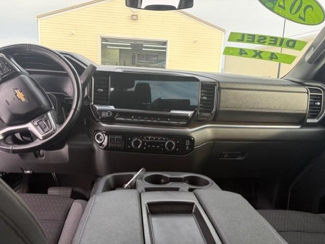 Chevrolet Silverado 2500HD LT Crew Cab Short Box 4WD 2024