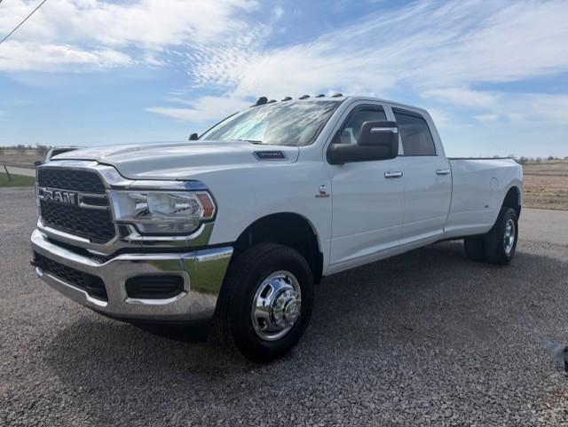 RAM 3500 Tradesman Crew Cab 4WD DRW 2023