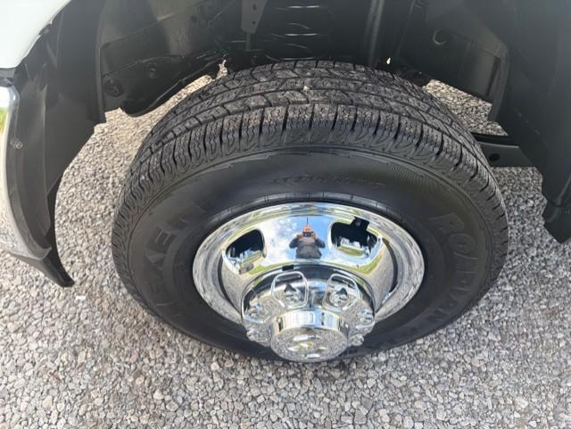 RAM 3500 Tradesman Crew Cab 4WD DRW 2023