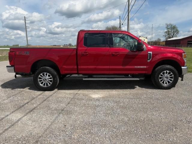 Ford F-250 SD Lariat Crew Cab 4WD 2022
