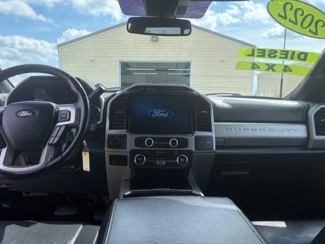 Ford F-250 SD Lariat Crew Cab 4WD 2022
