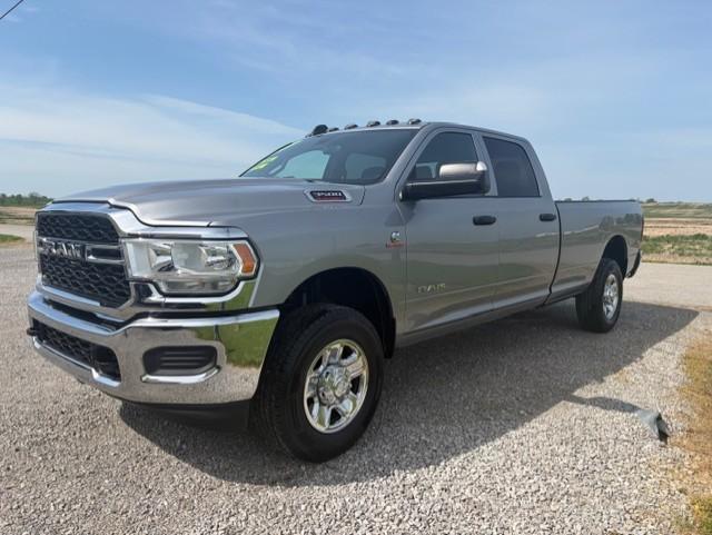 RAM 3500 Tradesman Crew Cab 4WD 2022