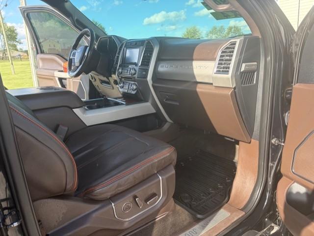 Ford F-250 SD King Ranch Crew Cab 4WD 2017