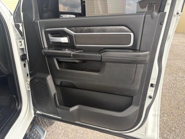 RAM 3500 Big Horn Crew Cab LWB 4WD DRW 2024