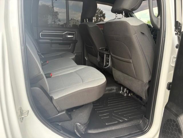 RAM 3500 Big Horn Crew Cab LWB 4WD DRW 2024