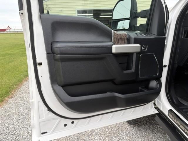 Ford F-250 SD Lariat Crew Cab 4WD 2019