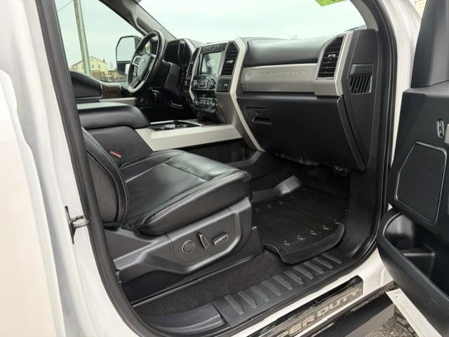 Ford F-250 SD Lariat Crew Cab 4WD 2019