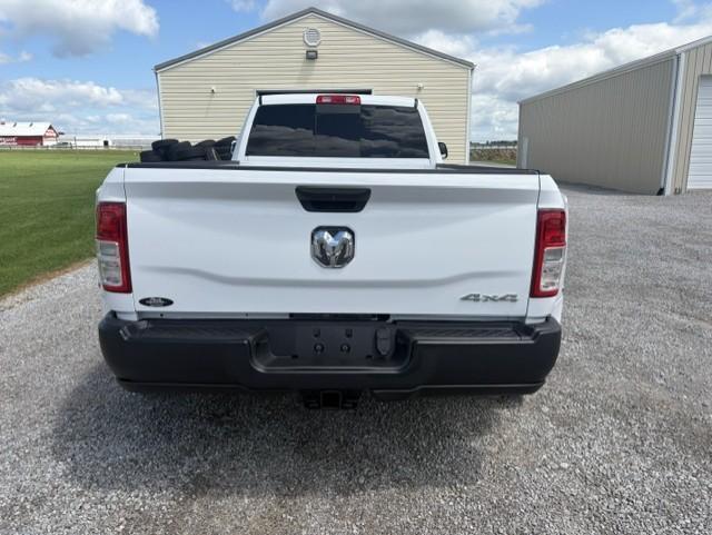 RAM 3500 Tradesman Crew Cab 4WD DRW 2022