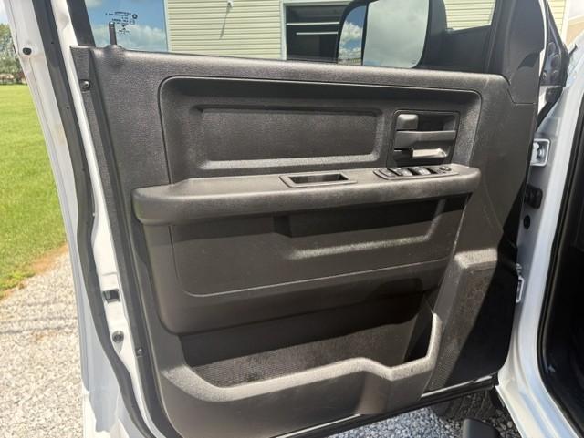 RAM 3500 Tradesman Crew Cab 4WD DRW 2022