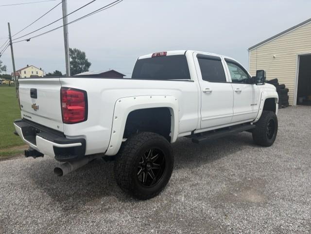 Chevrolet Silverado 2500HD LT Crew Cab 4WD 2017