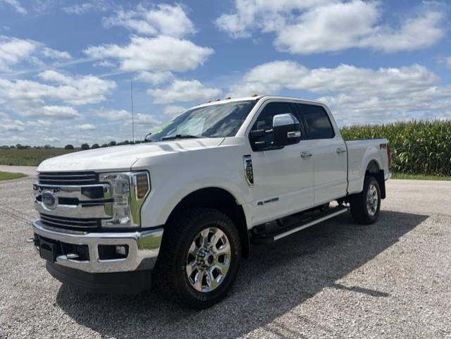 Ford F-250 SD Lariat Crew Cab Short Bed 4WD 2018