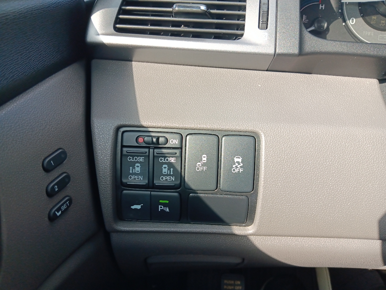 Honda Odyssey Touring 2012