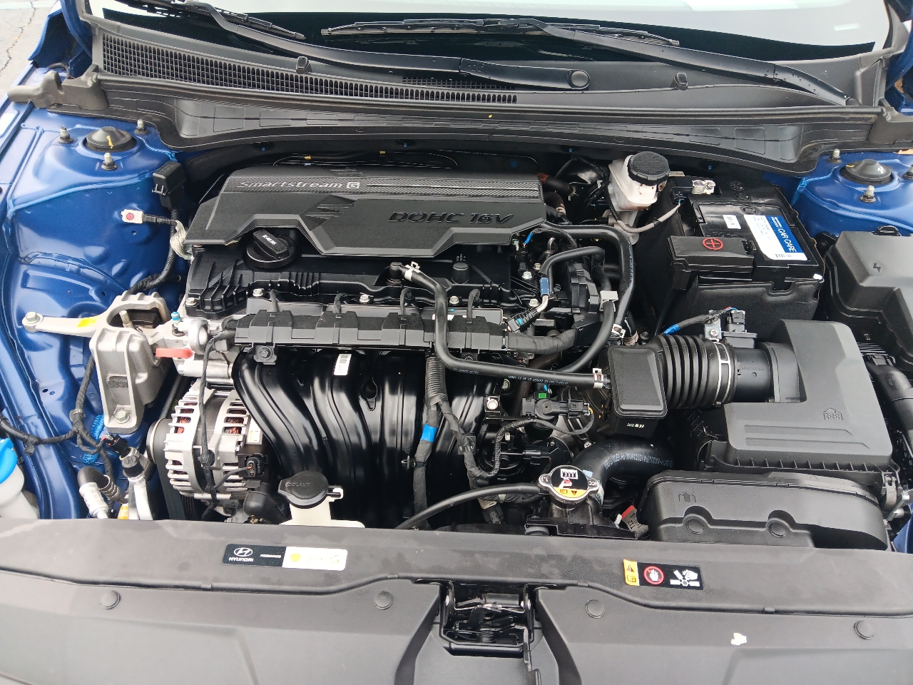 Hyundai Elantra 4dr Sdn Auto 2023