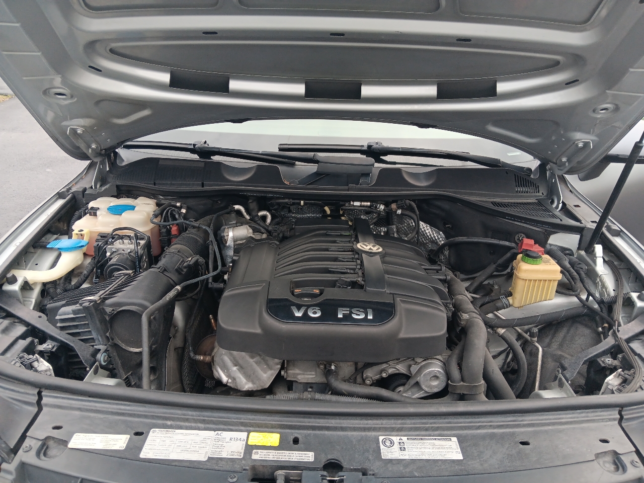 Volkswagen Touareg 4dr 3.6L Exec 2012