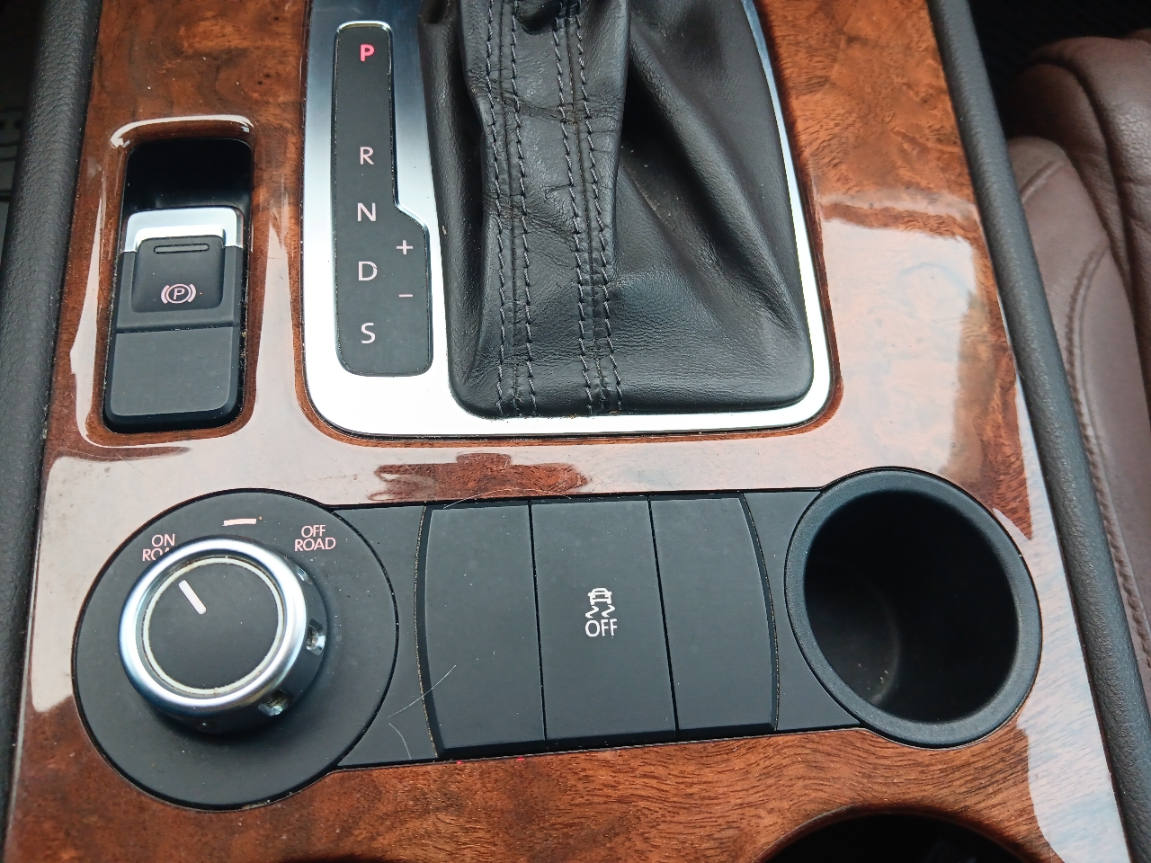 Volkswagen Touareg 4dr 3.6L Exec 2012