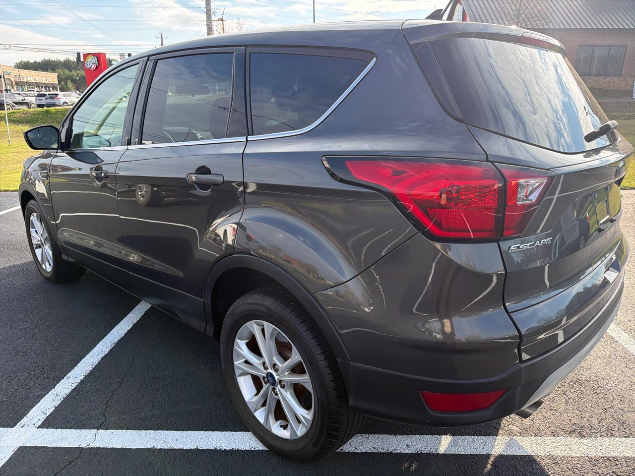 Ford Escape SE FWD 2019