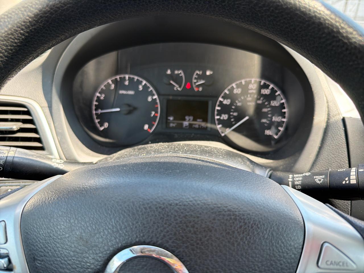 Nissan Sentra S 6MT 2017