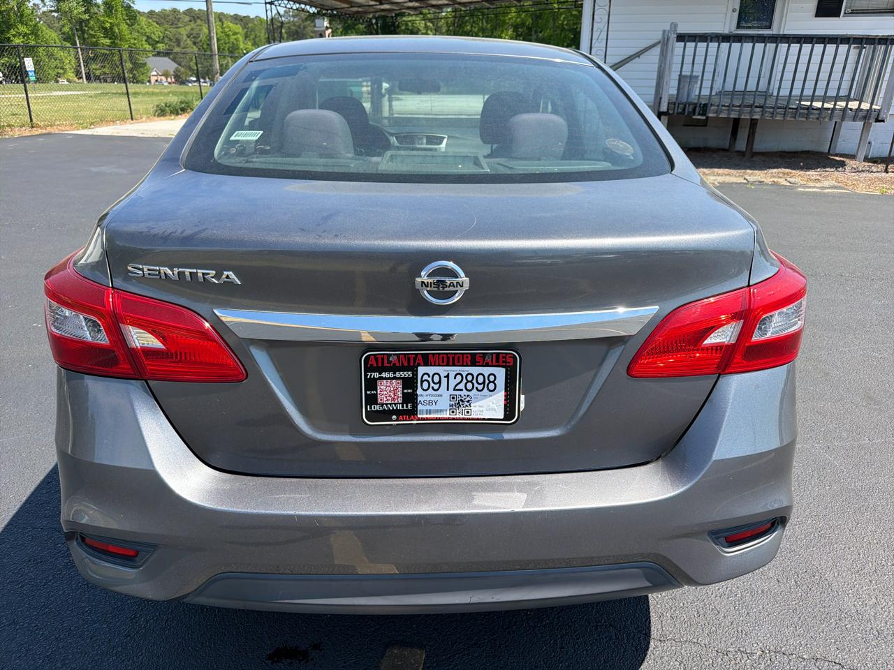 Nissan Sentra S 6MT 2017