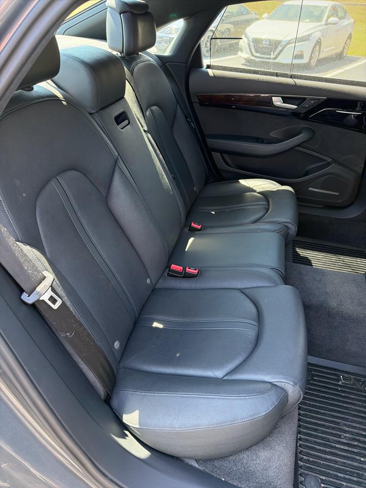 Audi A8 3.0T quattro 2015