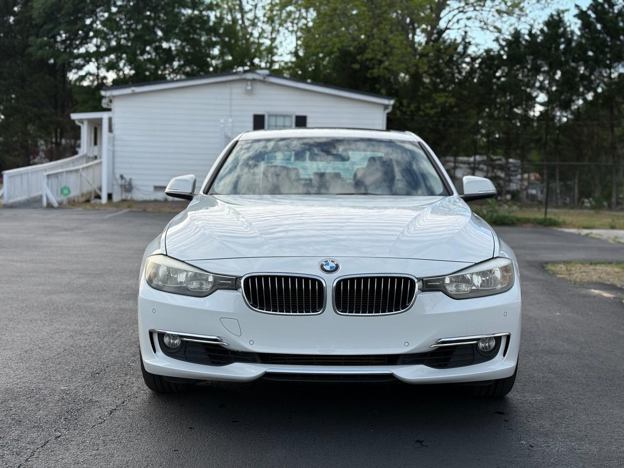 BMW 328i Base 2014