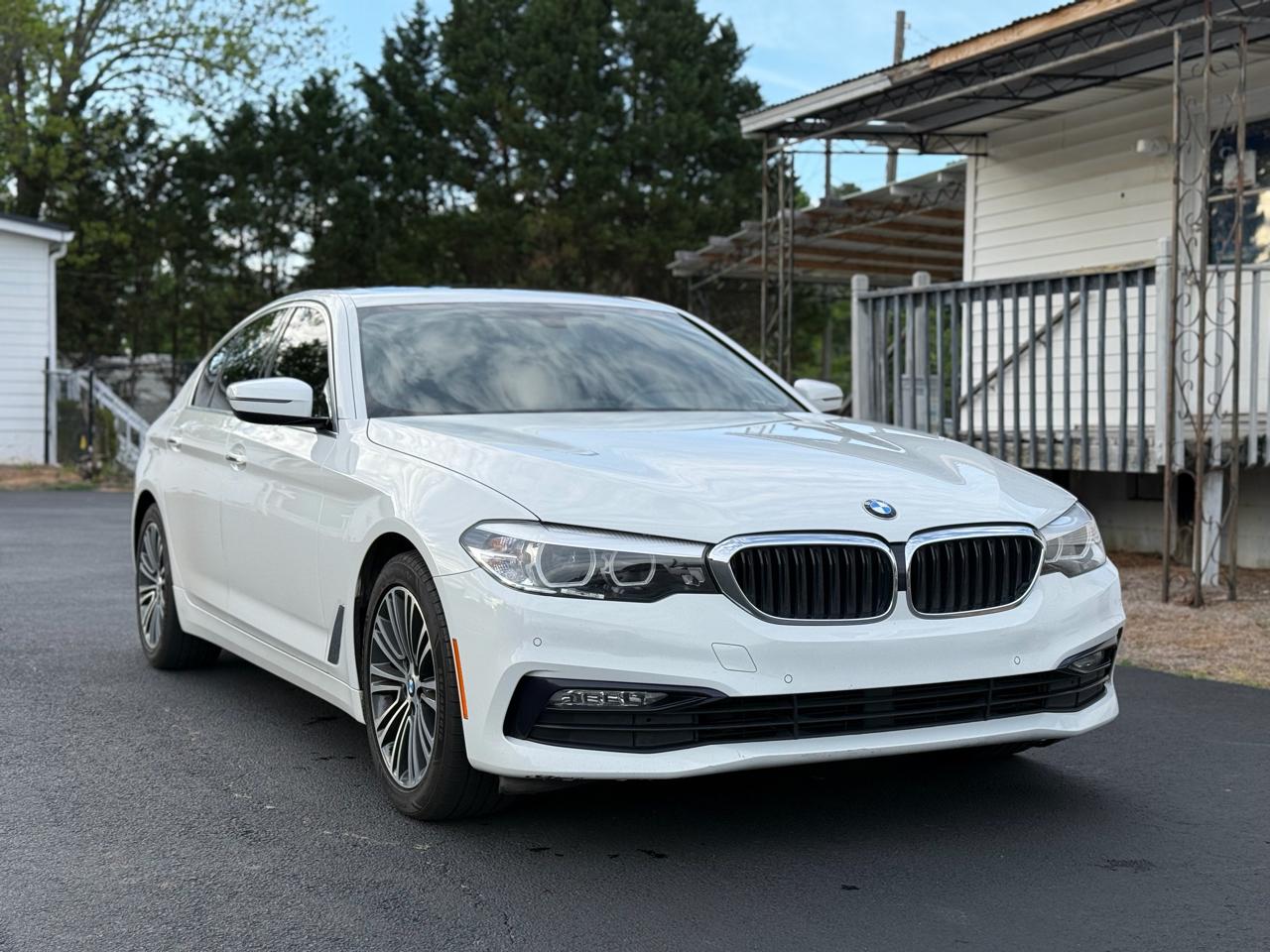 BMW 5-Series 530i 4D Sedan 2018