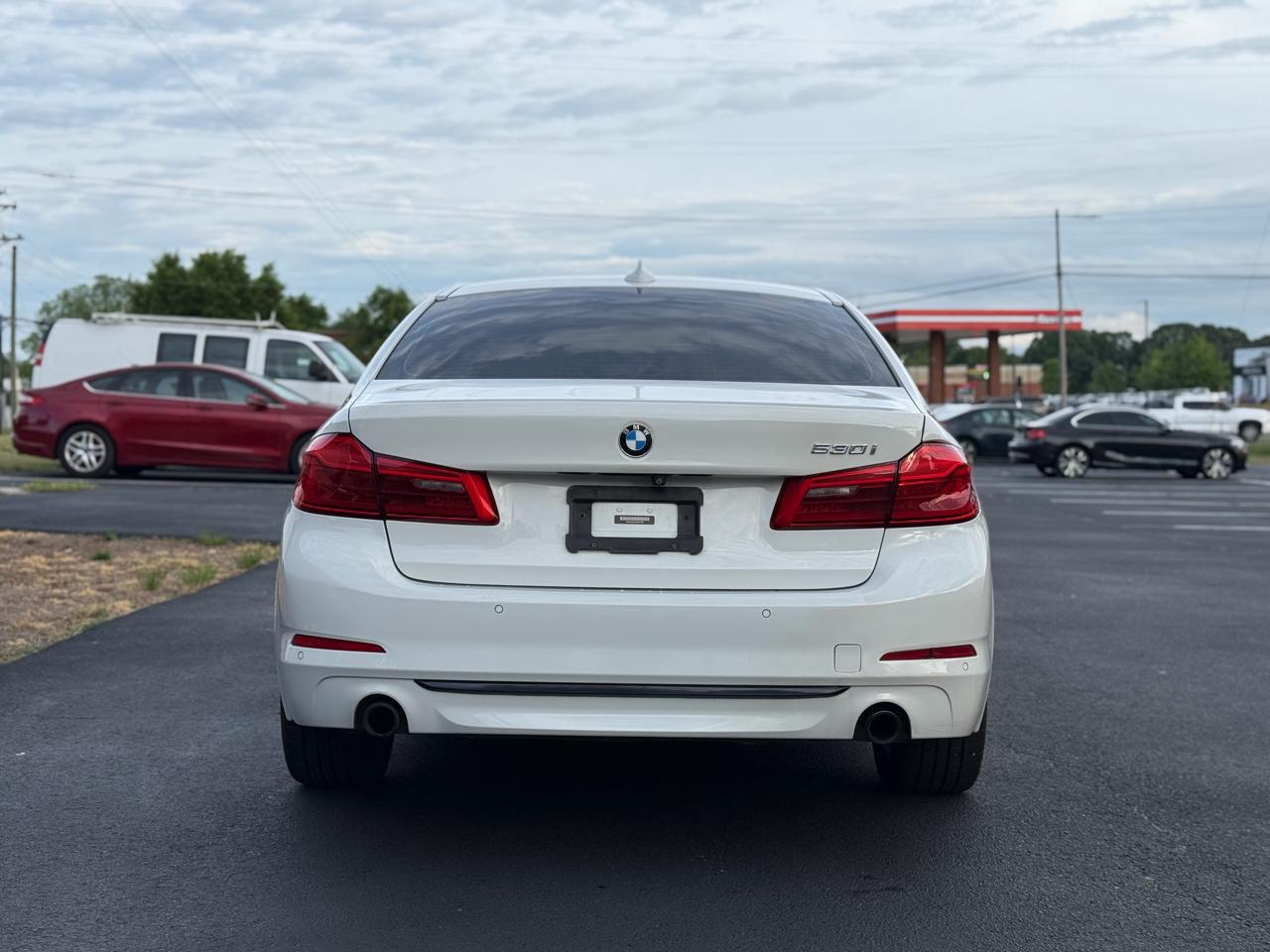 BMW 5-Series 530i 4D Sedan 2018