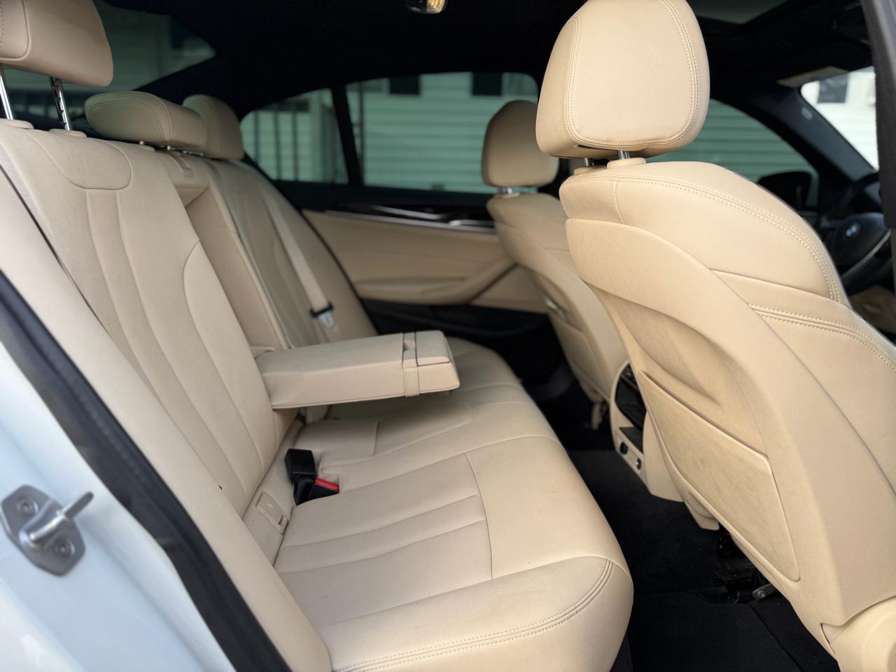 BMW 5-Series 530i 4D Sedan 2018