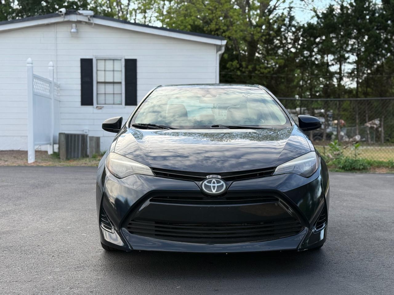 Toyota Corolla 4dr Sdn Auto LE (Natl) 2017